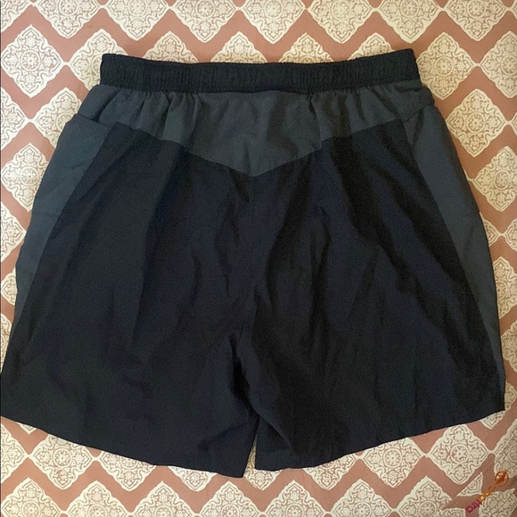 Nike Black and Gray Athletic Shorts with Elastic Waistband Xl with pockets - Picture 5 of 6